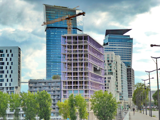 bÃ¢timents tertiaires en cours de construction