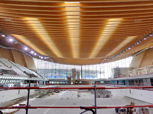 la toiture vu de l'intÃ©rieur du centre nautique