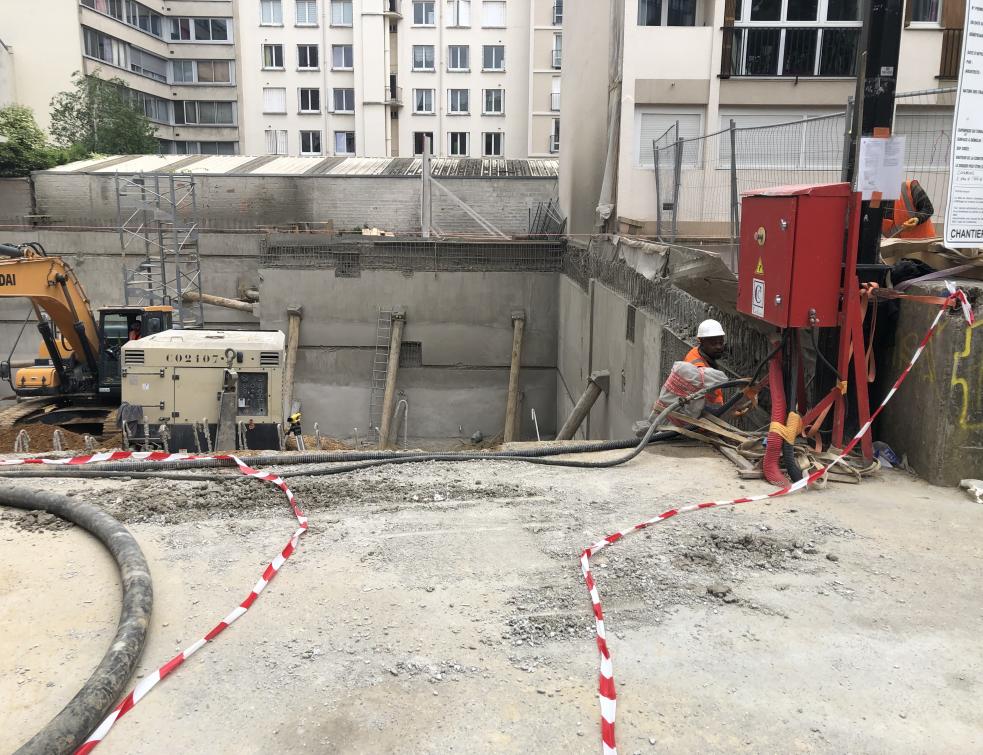 Mises en chantier et permis de construire continuent à baisser