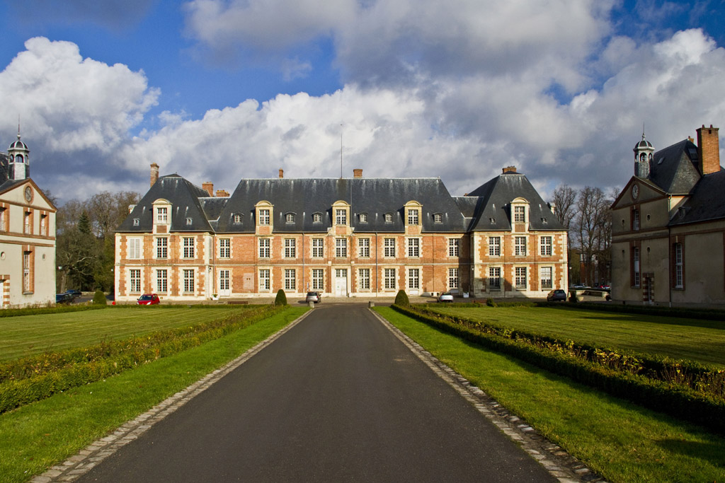 Cession du domaine de Grignon à Altarea: la mairie se rebelle