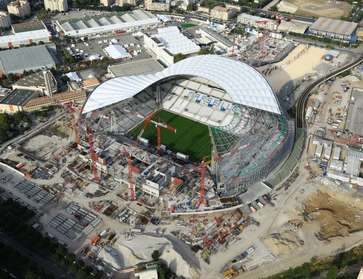 Bouygues : un bénéfice net annuel en baisse mais une hausse du bénéfice opérationnel