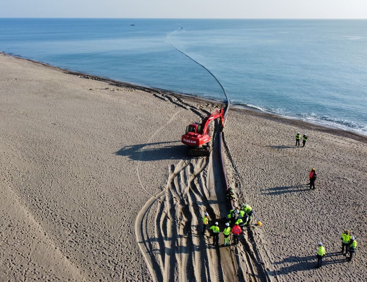 Premiers travaux en mer pour des éoliennes flottantes en Méditerranée