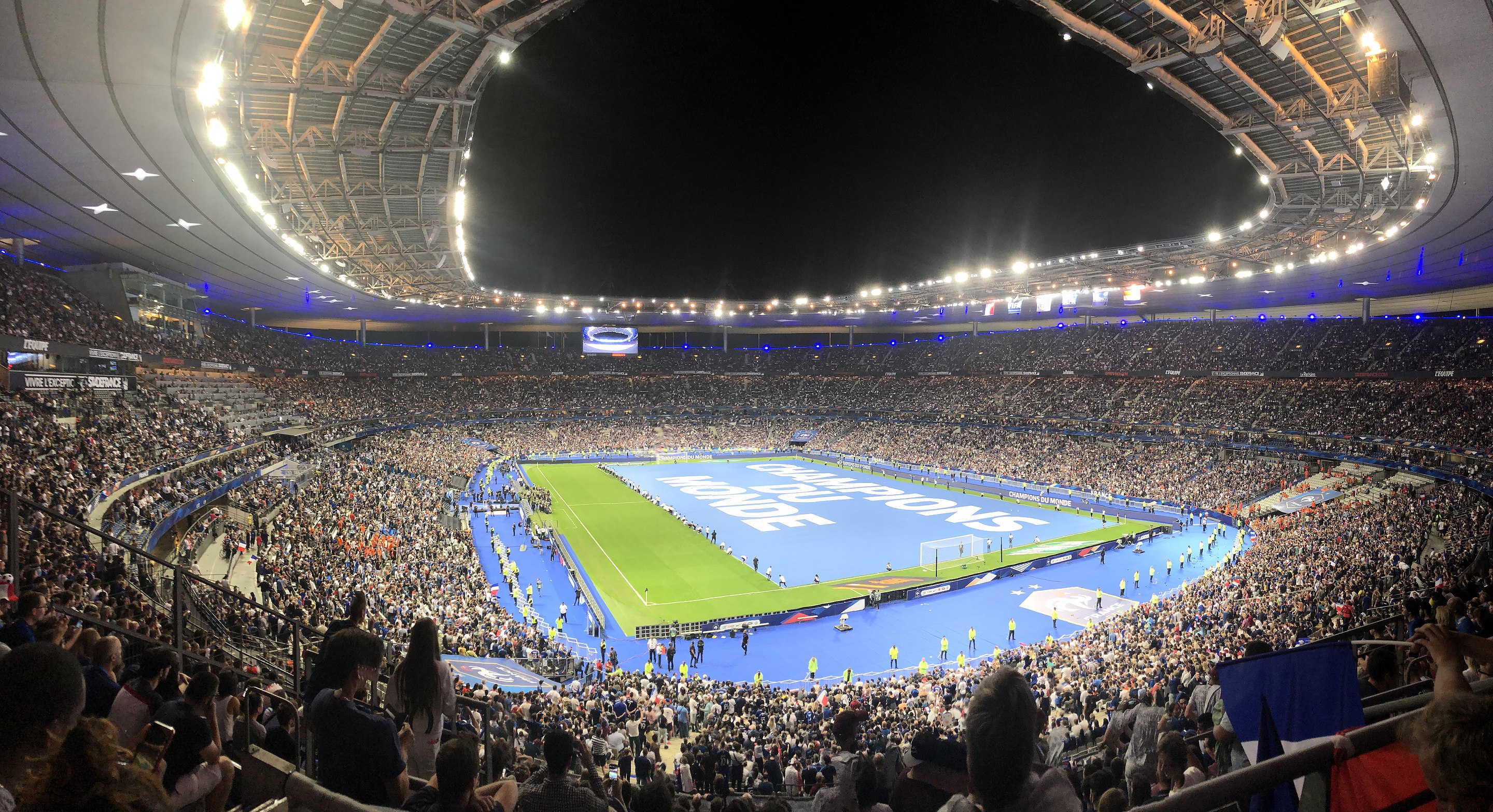 La société exploitant l'Accor Arena de Paris réfléchit au Stade de France