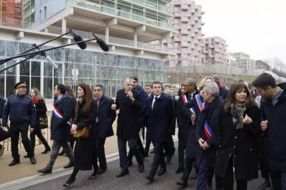 Emmanuel Macron inaugure le village olympique en Seine-Saint-Denis