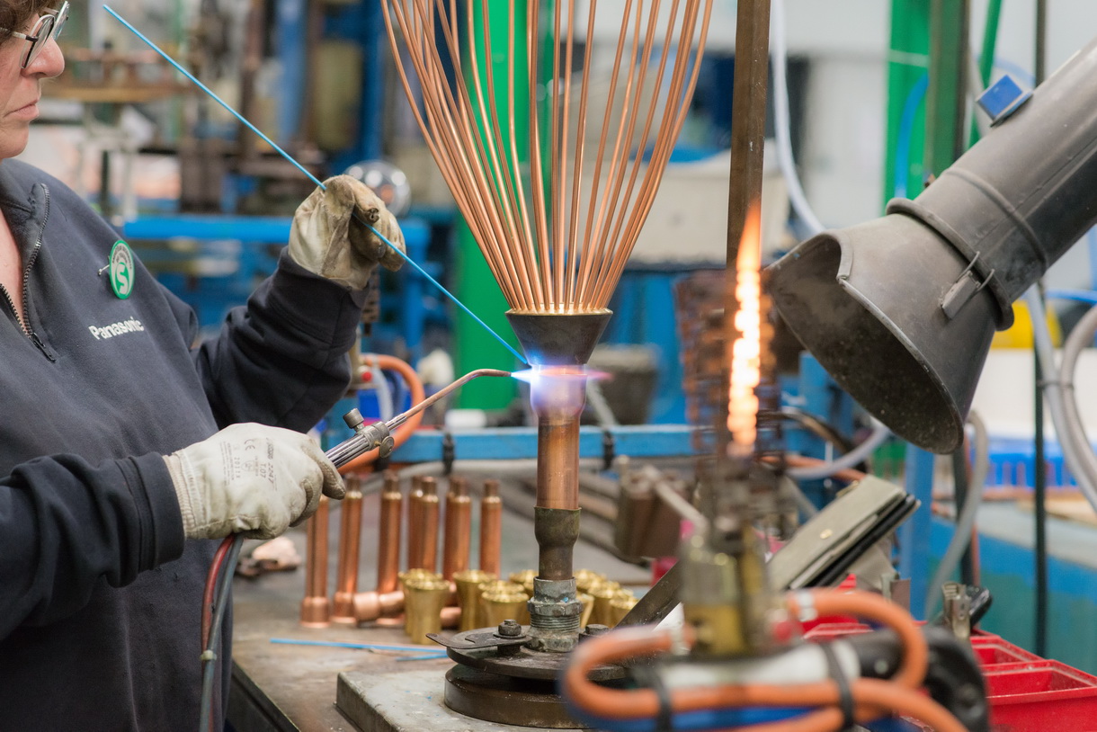 Panasonic va fabriquer des nouvelles pompes à chaleur air/eau au R290 à Tillières-sur-Avre