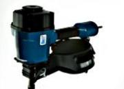 Cloueur pour pointes en bandes ou en rouleaux