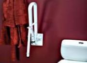 Barres d’appui rabattables wc ba 01 925 A