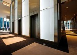 Mise en sécurité des ascenseurs: commandes au point mort