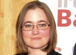 Angélique, apprentie, rêve de construire sa maison en bois