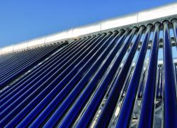 Le prix du pétrole s’effondre et compromet l'avenir du solaire thermique