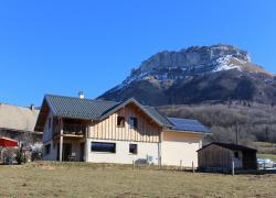 Pompe à chaleur + photovoltaïque en autoconsommation : un bon couple en neuf, comme en rénovation