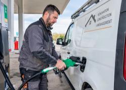 Carburants : le gouvernement écarte la pénurie malgré les ruptures dans les stations