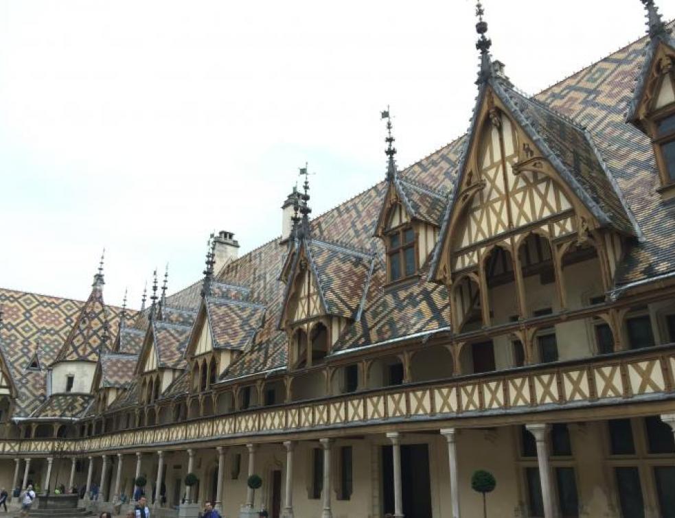 La Cité des vins de Beaune change de cap