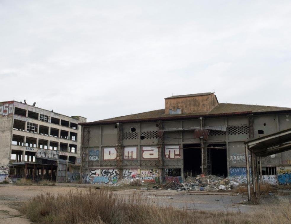 La halle Eiffel d'Arles va être démontée et stockée
