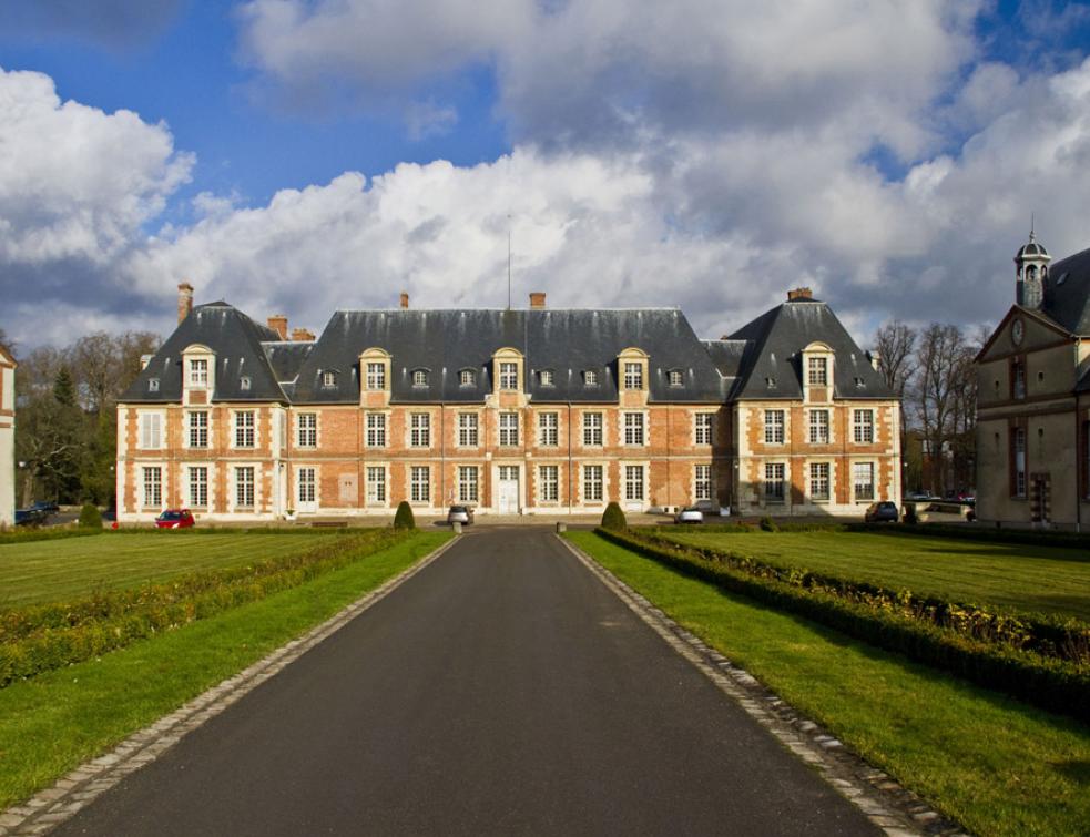 Cession du domaine de Grignon à Altarea: la mairie se rebelle