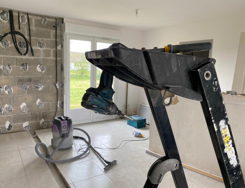 Hexaom bénéficie de la montée en puissance de ses nouveaux métiers