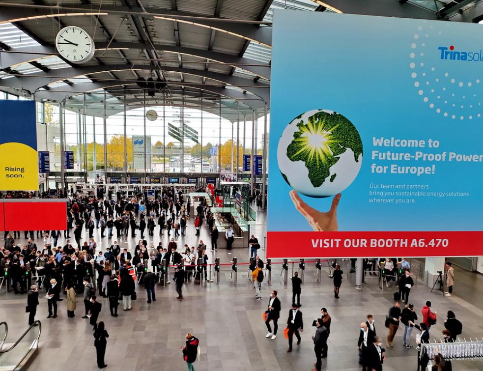 Intersolar 2021 : les panneaux photovoltaïques atteignent et dépassent 700 Wc