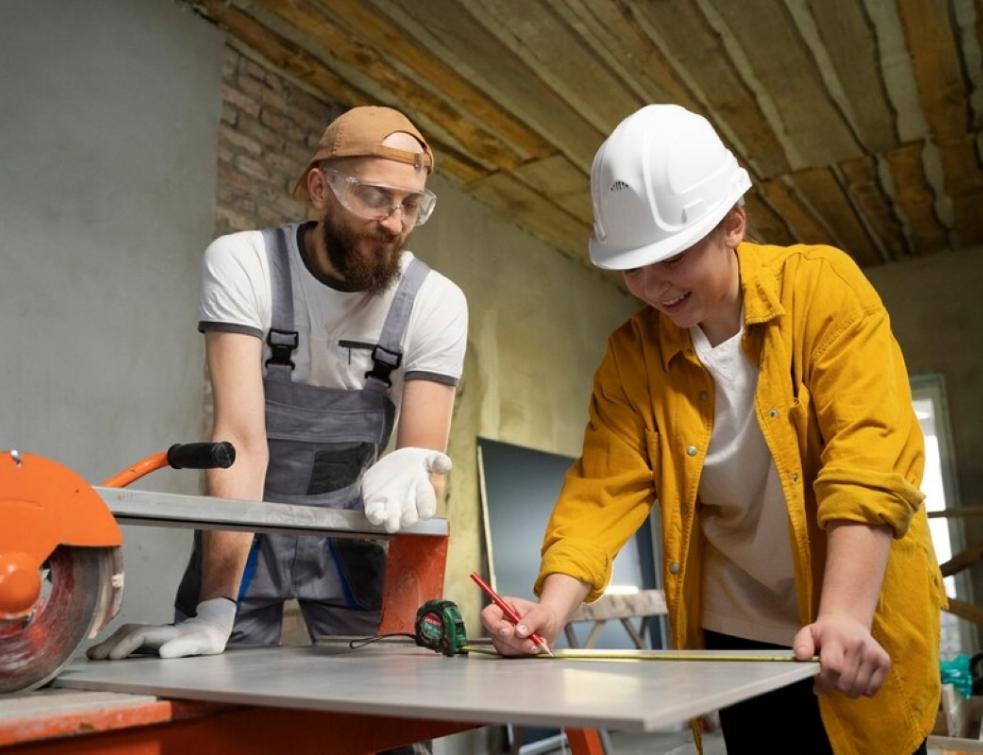 L'apprentissage dans le secteur du bâtiment. © Freepik