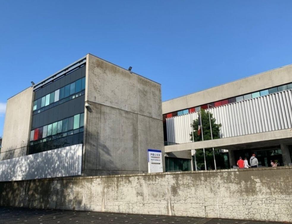 L’hôtel de police de Lille-Sud doit être en partie évacué à cause de fissures. © HM / Lille actu / Archives